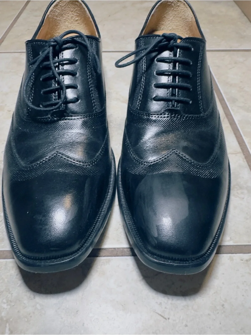 Johnston & Murphy Men's Sheepskin Classic Black Leather Dress Oxfords
